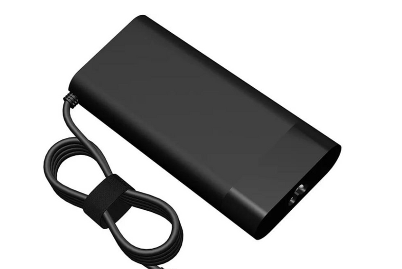 Incarcator universal USB-C (TYPE C) 140W dc output 28V-5A 15V-3A 12V-3A 9V-3A 5V-3A